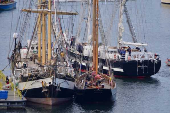 20 September 2022 - 17:06:03
With luck the two bigger boats might be lit up later.
--------------------
Tall ship TS Royalist returns to Dartmouth